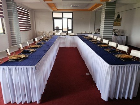 A U-shaped conference set-up