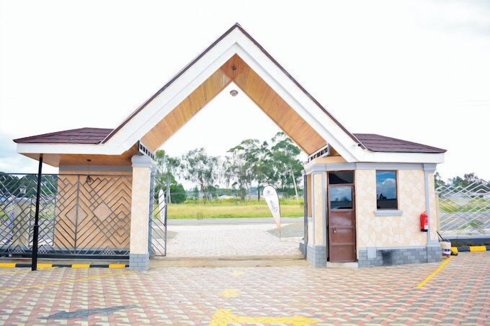 The gatehouse at the hotel gate