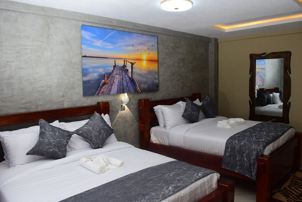 Twin Bed Suite